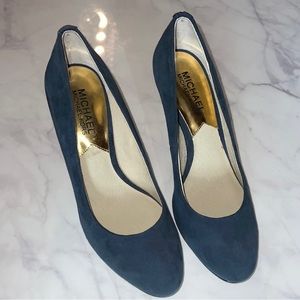 Blue suede MK heels